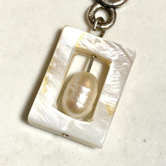 2/$20, Genuine Freshwater Pearl & White Mother of Peal Adjustable Cord Necklace - Picture 5 of 9